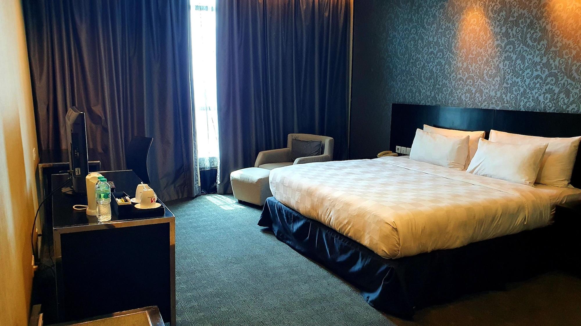 Swiss-Belhotel Mangga Besar Jakarta Exterior photo